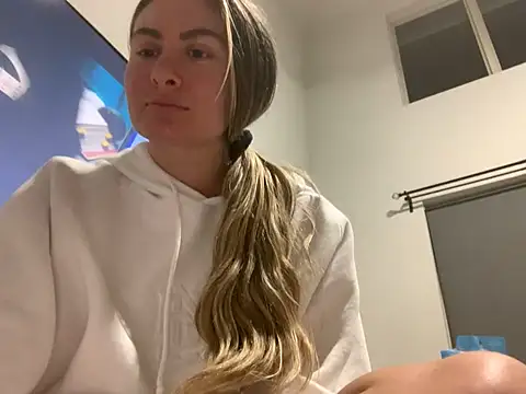 Snapshot of Alyssa_rhoades chatting on 01.24.25 Alyssa rhoades online show from 01.24.25
