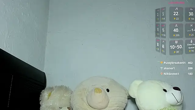 Snapshot of KindKristy chatting on 10.19.25 KindKristy online show from 10.19.25