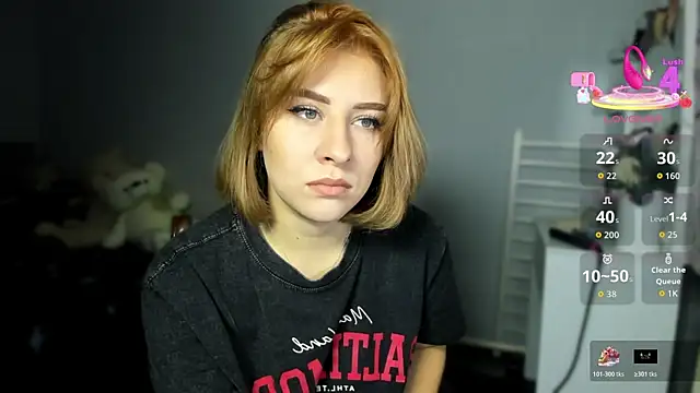 Snapshot of KindKristy chatting on 11.10.25 KindKristy online show from 11.10.25