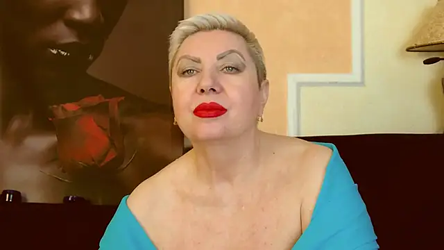 Snapshot of LadyPosh chatting on 02.19.25 LadyPosh online show from 02.19.25