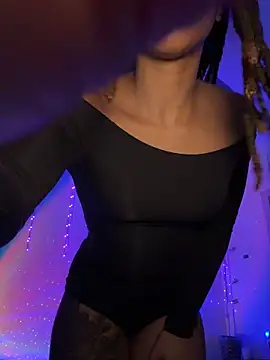 thebrattygoddess online show from 02.13.26