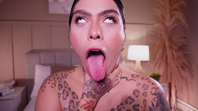 curvyliciousss online show from 03.11.26