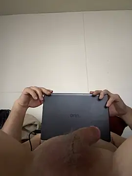 Snapshot of jamescox6969 chatting on 12.21.24 jamescox6969 online show from 12.21.24