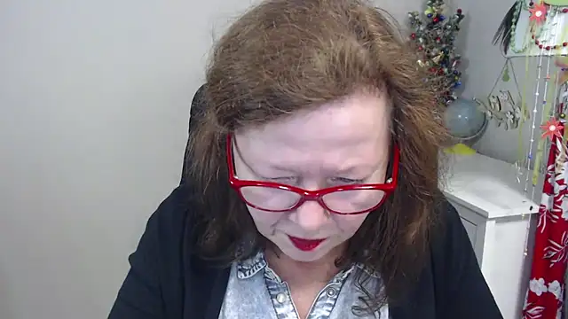 Adelewildx online show from 01.16.25