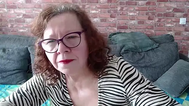 Adelewildx online show from 02.22.25