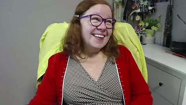 Adelewildx online show from 12.04.25