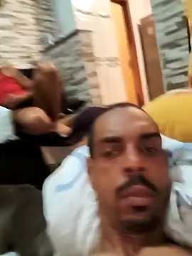 Snapshot of Latrel01 chatting on 11.16.25 Latrel01 online show from 11.16.25