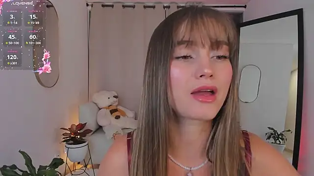 roxie gates  online show from 11.09.25