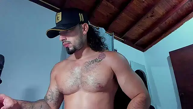 Snapshot of Baky_sexy chatting on 11.28.25 Baky sexy online show from 11.28.25