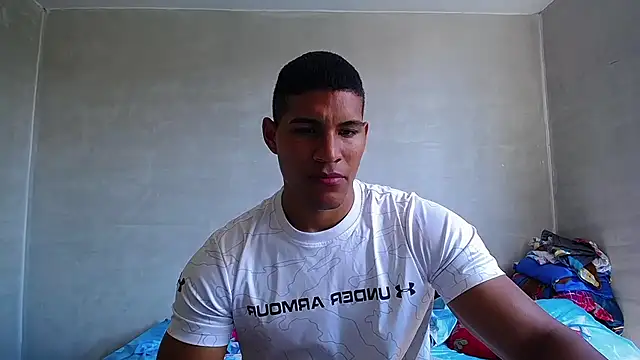 Snapshot of teddyfit19cm chatting on 02.11.25 teddyfit19cm online show from 02.11.25
