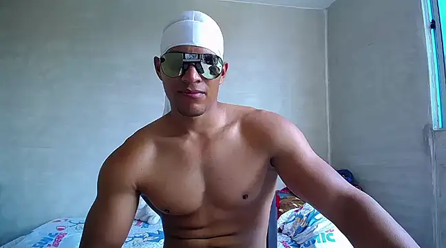 Snapshot of teddyfit19cm chatting on 03.14.25 teddyfit19cm online show from 03.14.25