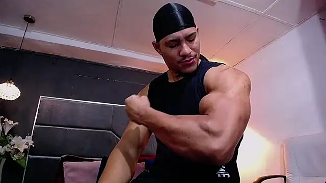Snapshot of teddyfit19cm chatting on 09.19.25 teddyfit19cm online show from 09.19.25
