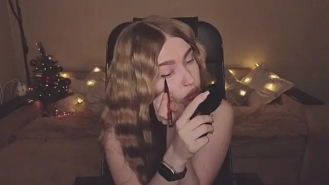 ViolettaLopez online show from 12.16.25