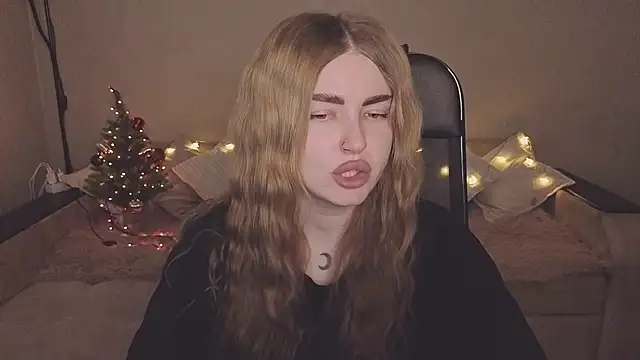 ViolettaLopez online show from 12.18.25