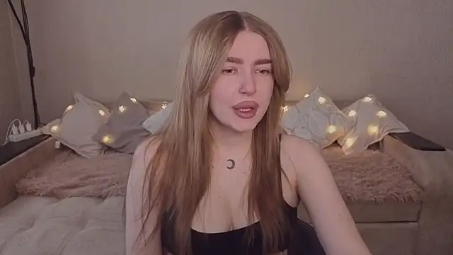 ViolettaLopez online show from 04.10.26