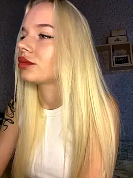 Snapshot of SIMBA_BOS chatting on 11.14.25 SIMBA BOS online show from 11.14.25