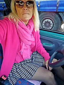 Nathotsexy1 online show from 10.16.25