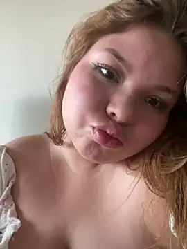 Snapshot of AshlyRouse chatting on 12.14.24 AshlyRouse online show from 12.14.24