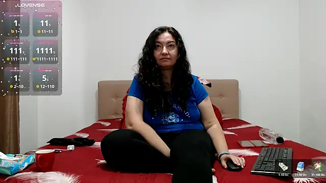 BBW MILF 4U online show from 10.18.25