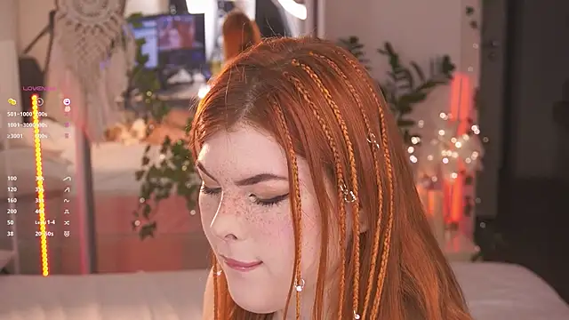 Snapshot of Ffoxyflame chatting on 03.22.25 Ffoxyflame online show from 03.22.25