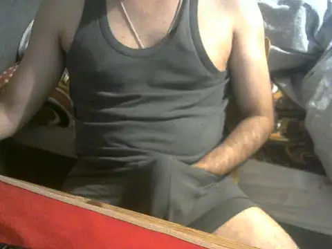 Snapshot of desiloverboy chatting on 11.01.25 desiloverboy online show from 11.01.25