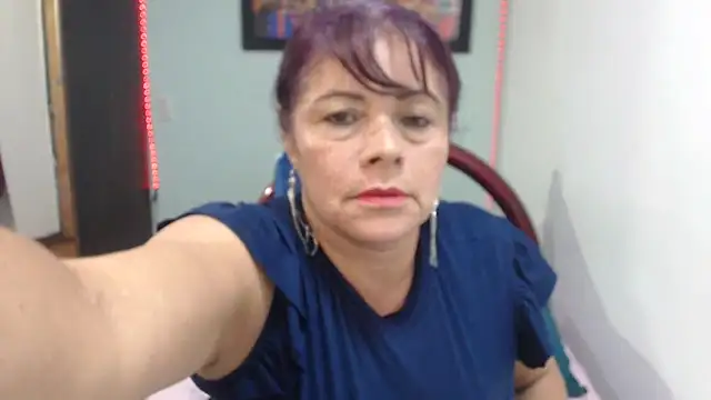 Snapshot of sexytitshot126 chatting on 11.22.25 sexytitshot126 online show from 11.22.25