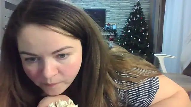 cute  cherry online show from 01.18.25