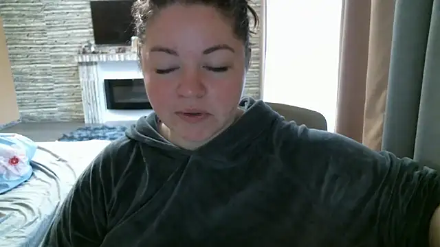 cute  cherry online show from 03.10.25