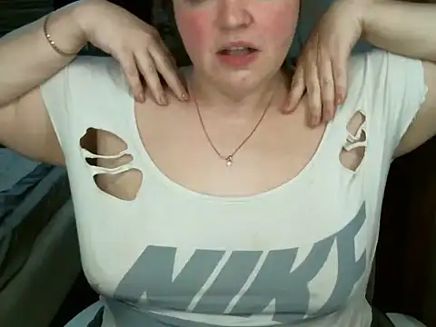 cute  cherry online show from 03.10.25