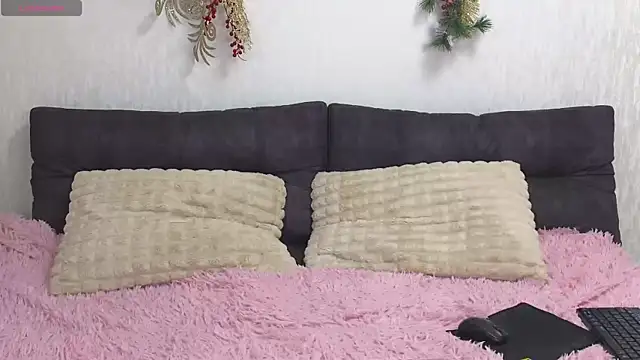 Snapshot of Lady_Murenza chatting on 01.12.25 Lady Murenza online show from 01.12.25