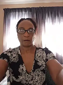Snapshot of Hotgrannyx chatting on 06.25.26 Hotgrannyx online show from 06.25.26