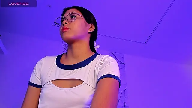 alysson 18 online show from 11.25.25