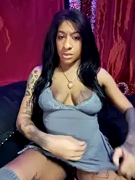 Snapshot of iitsolivia13 chatting on 02.14.25 iitsolivia13 online show from 02.14.25