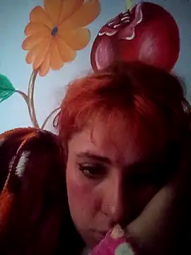 Snapshot of sarah_lovesu chatting on 09.30.25 sarah lovesu online show from 09.30.25