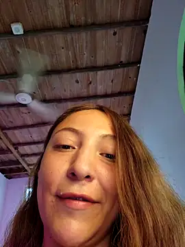 VickyHoult online show from 01.03.25