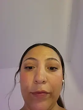 VickyHoult online show from 10.14.25