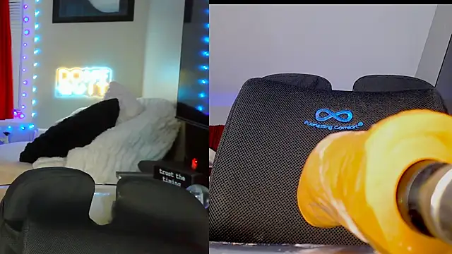 Snapshot of DesereaRose chatting on 11.11.25 DesereaRose online show from 11.11.25