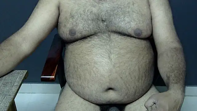 hairysubcub 70 online show from 02.18.25