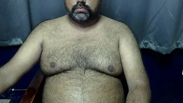 Snapshot of hairysubcub_70 chatting on 07.02.26 hairysubcub 70 online show from 07.02.26