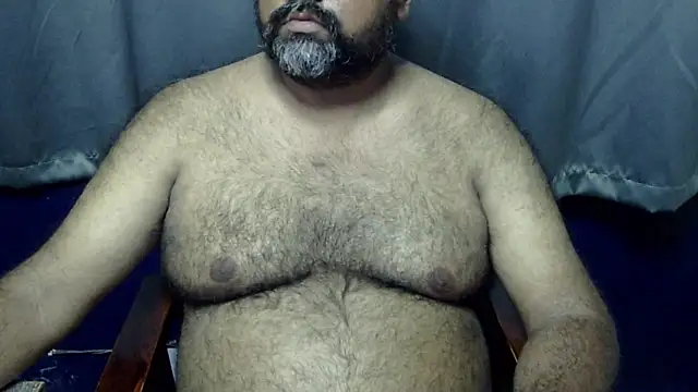 Snapshot of hairysubcub_70 chatting on 07.16.26 hairysubcub 70 online show from 07.16.26