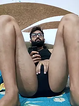 Snapshot of love4shownude chatting on 01.16.25 love4shownude online show from 01.16.25