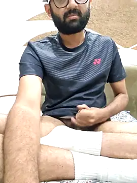 Snapshot of love4shownude chatting on 10.16.25 love4shownude online show from 10.16.25