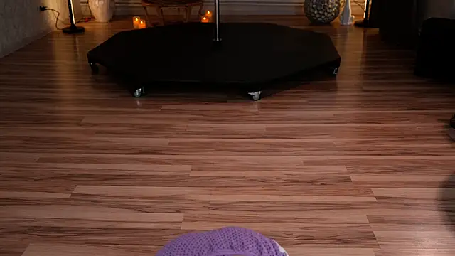 KittyCaitlin online show from 03.27.26