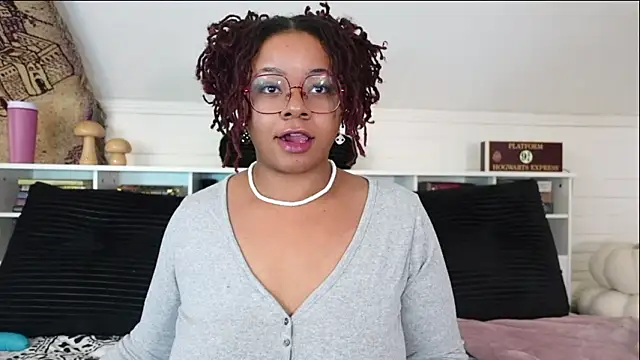 -khayaparker online show from 02.14.26