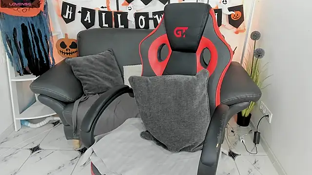 CharmedDoll online show from 10.17.25