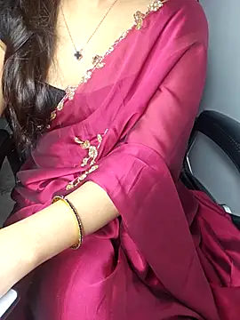 Snapshot of aliyaah_singh chatting on 12.19.25 aliyaah singh online show from 12.19.25