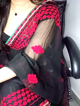 Snapshot of aliyaah_singh chatting on 02.01.26 aliyaah singh online show from 02.01.26