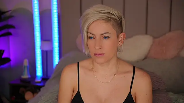 VickySecret96 online show from 12.05.25