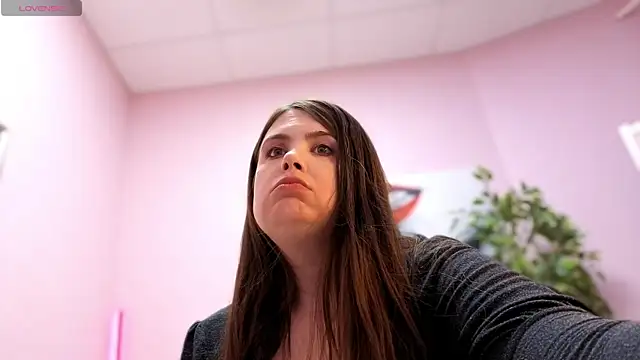 BattyMoll online show from 04.10.26