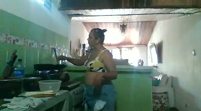 HallyGirlHot online show from 12.06.24